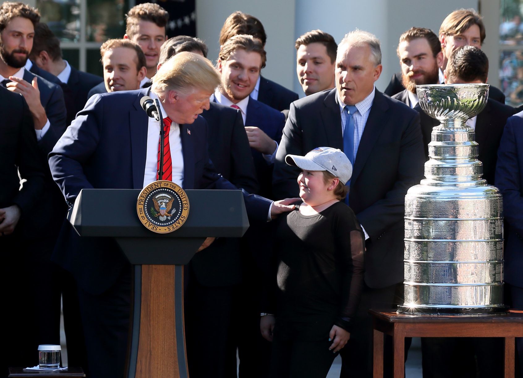 St. Louis Blues visit President Trump at White House with Stanley Cup